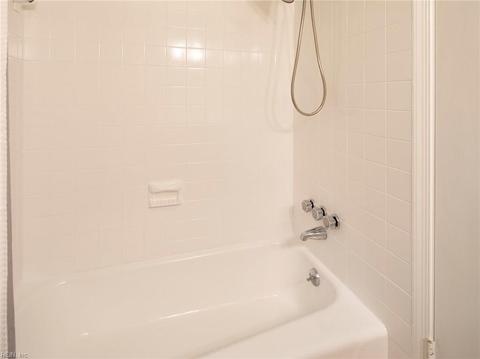106 Blake Rd, Norfolk, VA 23505 photo 23