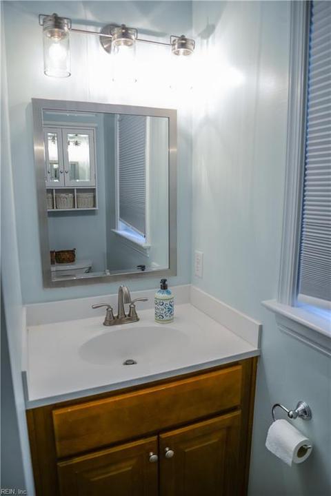 490 Whealton Rd, Hampton, VA 23666 photo 10