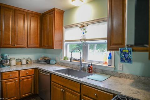 490 Whealton Rd, Hampton, VA 23666 photo 6