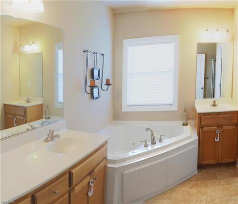 829 Dawson Cir, Chesapeake, VA 23322 photo 12