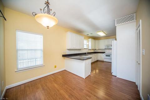 2729 Einstein Dr, Virginia Beach, VA 23456 photo 13