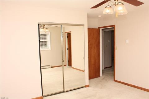53 Nathan St, Hampton, VA 23669 photo 9
