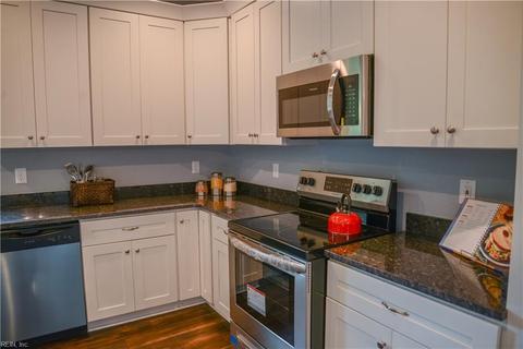 10 Taylor Ave W, Hampton, VA 23663 photo 2