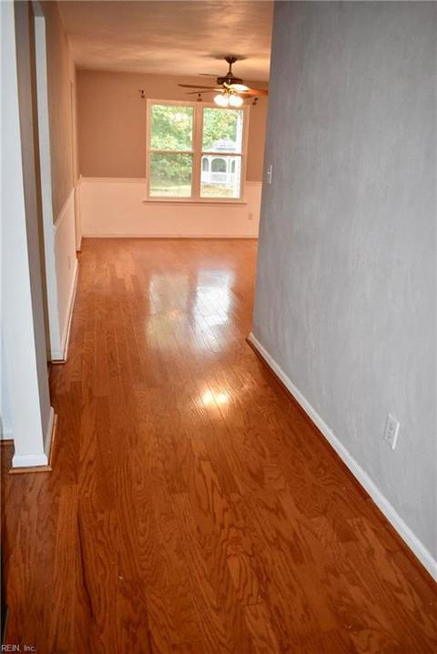 135 Hillside Ave, Suffolk, VA 23434 photo 6