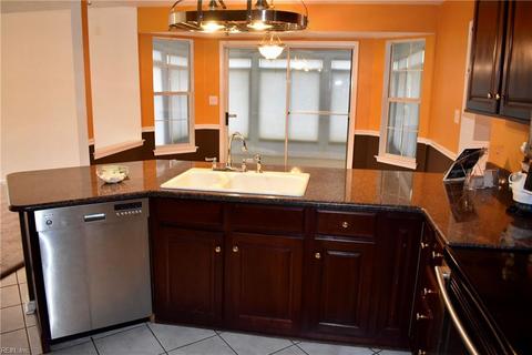 135 Hillside Ave, Suffolk, VA 23434 photo 11