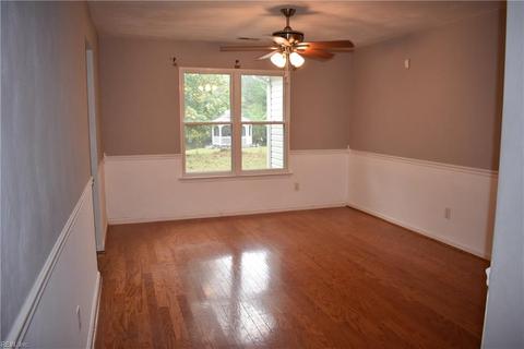 135 Hillside Ave, Suffolk, VA 23434 photo 7