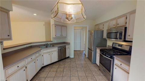 121 Kincaid Ln, Hampton, VA 23666 photo 8