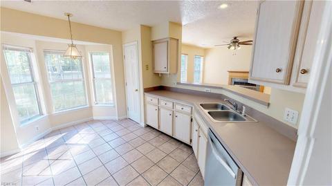 121 Kincaid Ln, Hampton, VA 23666 photo 6