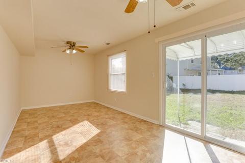 512 Brockridge Hunt Dr, Hampton, VA 23666 photo 27
