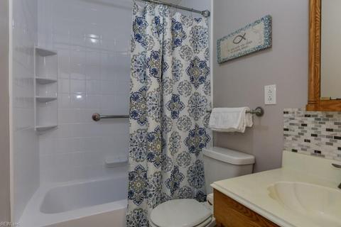 512 Brockridge Hunt Dr, Hampton, VA 23666 photo 22