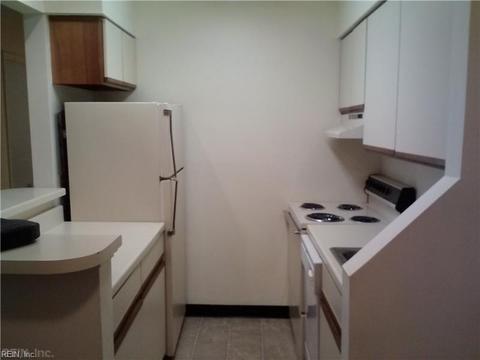 37 Wells Ct, Hampton, VA 23666 photo 3