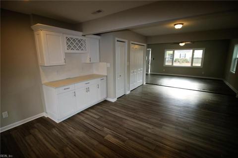 330 Wilton Ave, Hampton, VA 23663 photo 5