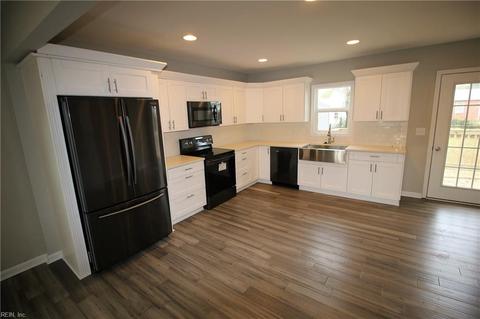 330 Wilton Ave, Hampton, VA 23663 photo 4