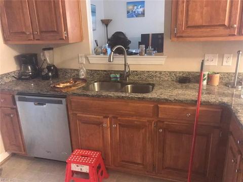 4 Stephanies Rd, Hampton, VA 23666 photo 6