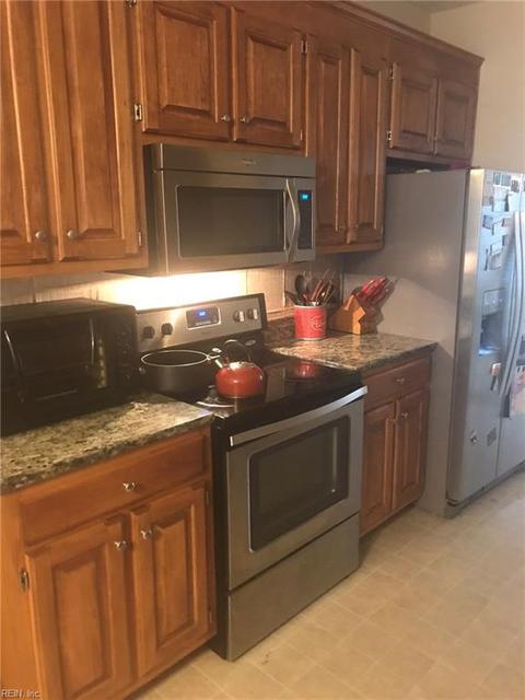 4 Stephanies Rd, Hampton, VA 23666 photo 8