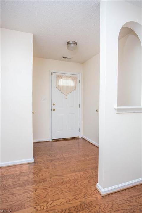 928 Allendale Dr, Hampton, VA 23669 photo 6