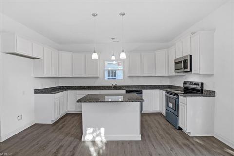 27 Stewart St, Hampton, VA 23669 photo 4
