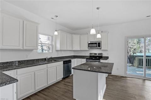 27 Stewart St, Hampton, VA 23669 photo 5