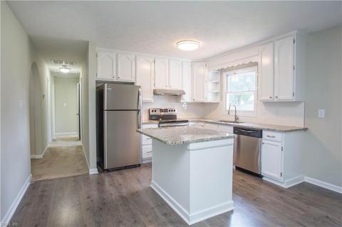 7 Apache Trl, Hampton, VA 23669 photo 2