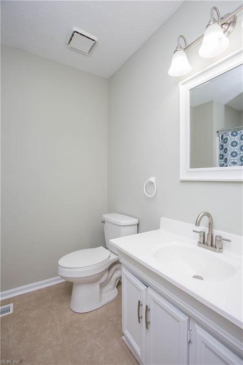 7 Apache Trl, Hampton, VA 23669 photo 21