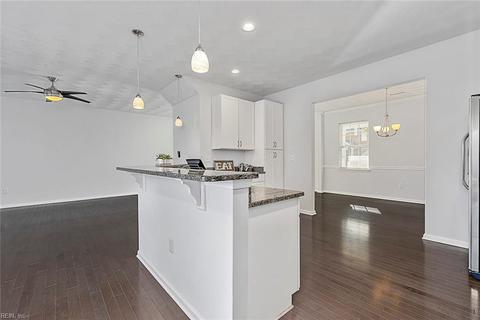 912 Hullview Ave, Norfolk, VA 23503 photo 12