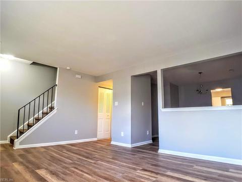 1861 Olde Buckingham Rd, Hampton, VA 23669 photo 5