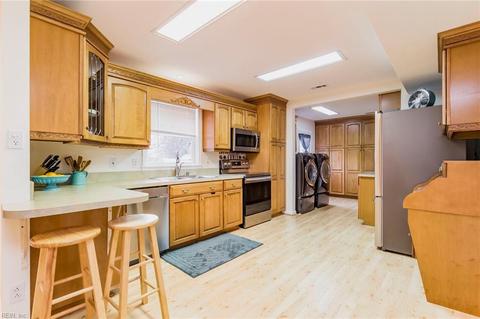 119 Diggs Dr, Hampton, VA 23666 photo 14