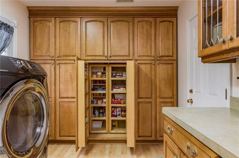 119 Diggs Dr, Hampton, VA 23666 photo 19