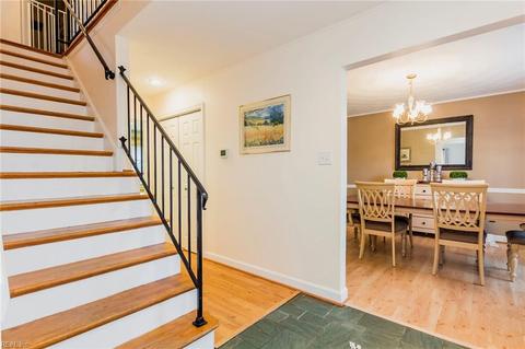 119 Diggs Dr, Hampton, VA 23666 photo 5