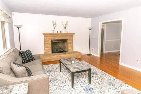 12 Overton Dr, Hampton, VA 23666 photo 8