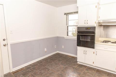 12 Overton Dr, Hampton, VA 23666 photo 16