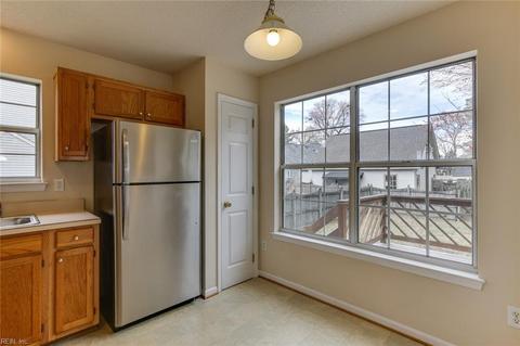 116 Boeing Ave, Hampton, VA 23669 photo 6