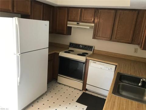 144 N First St, Hampton, VA 23664 photo 4