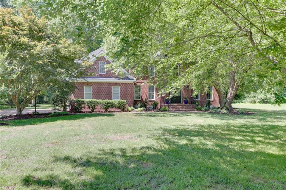 124 Chinquapin Orch, Yorktown, VA 23693 50 Photos MLS 10382447 Movoto