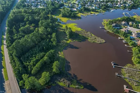 1928 Moses Grandy Trl, Chesapeake, VA 23323