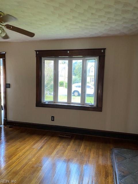 227 Hollywood Ave, Hampton, VA 23661 photo 5