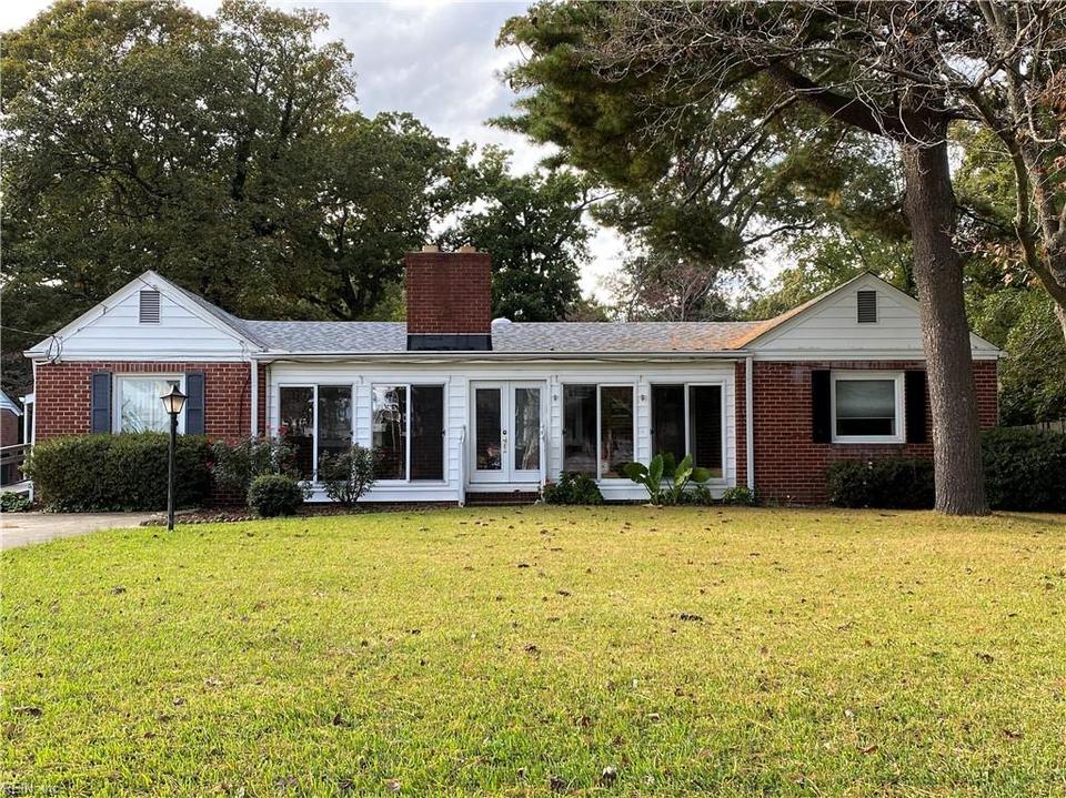 9229 Inlet Rd, Norfolk, VA 23503 42 Photos MLS 10410186 Movoto