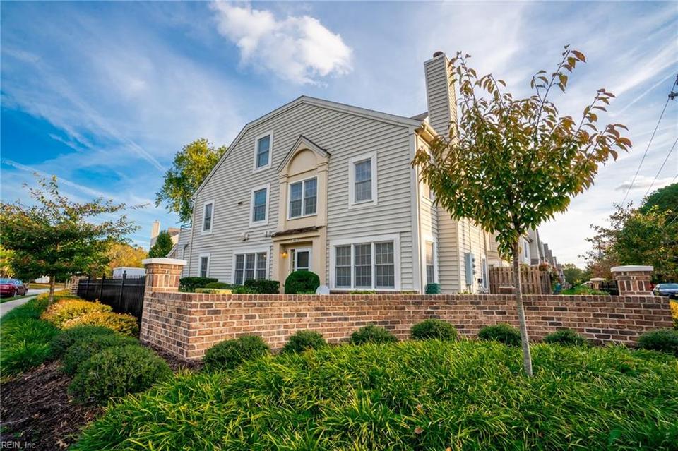 1801 Calash Way, Virginia Beach, VA 23454 30 Photos MLS 10411515