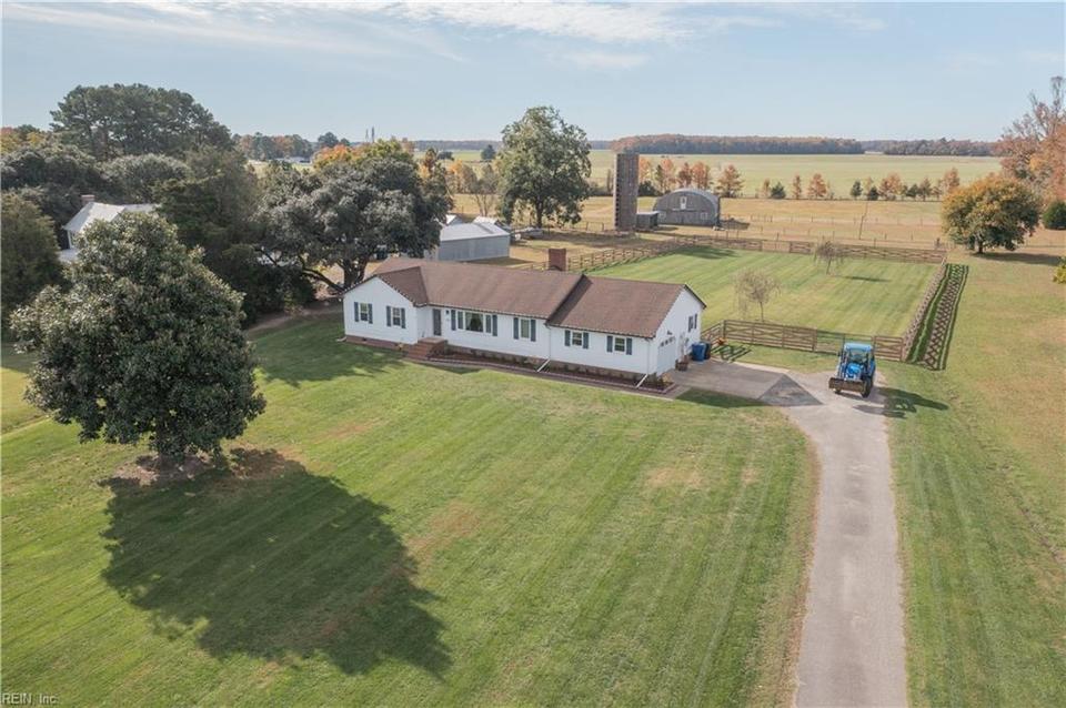 1649 Mill Landing Rd, Virginia Beach, VA 23457 36 Photos MLS