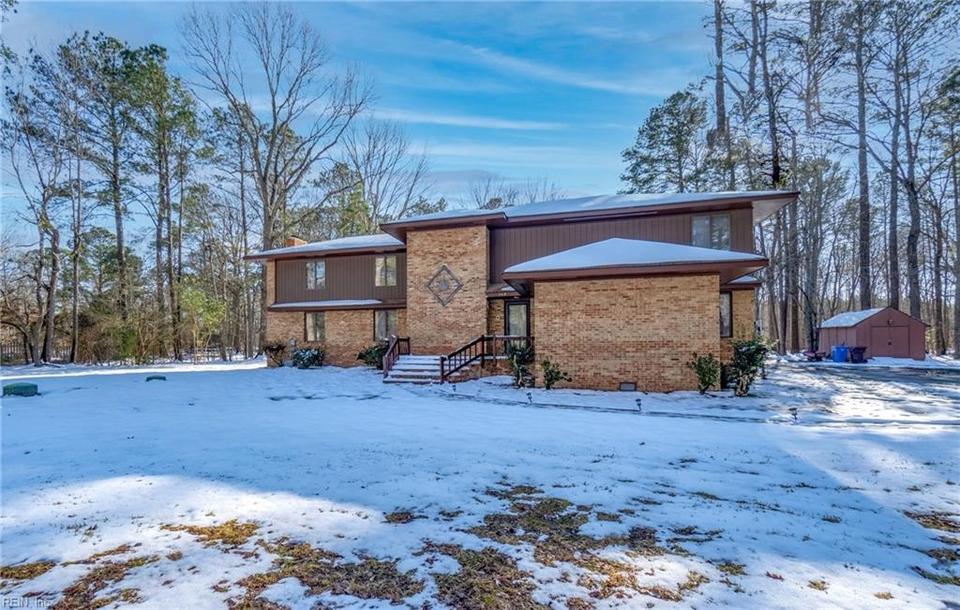 549 Margaret Dr, Chesapeake, VA 23322 50 Photos MLS 10419549 Movoto