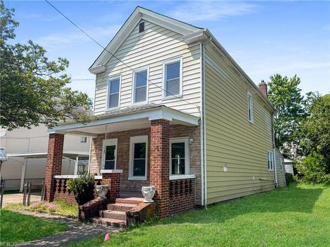 1231 30th St, Newport News, VA 23607 33 Photos MLS #10483751 - Movoto
