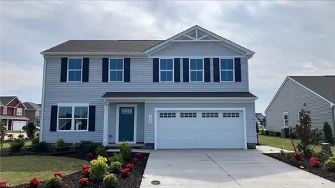 1306 Elder St, Elizabeth City, NC 27909