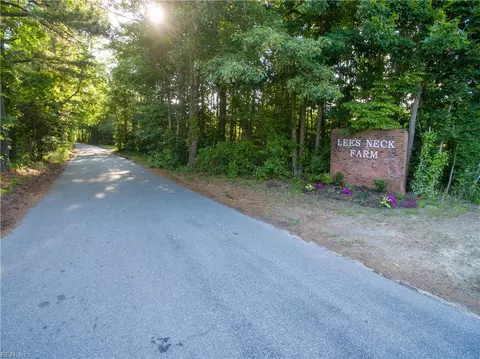 8 Lees Neck Farm Rd, Gloucester County, VA 23149