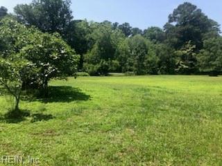 325 Hodges Cove Rd, York County, VA 23692