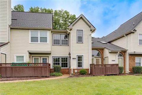 960 Saint Andrews Rch Reach #C, Chesapeake, VA 23320