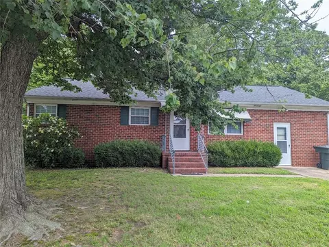238 Martha Lee Dr, Hampton, VA 23666