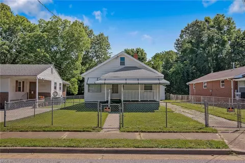 716 Teach St, Hampton, VA 23605