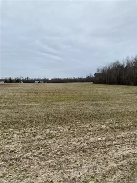 184 Ac Gates Rd, Suffolk, VA 23438