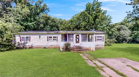 27302 Walnut Grove Ln, Cape Charles, VA 23310