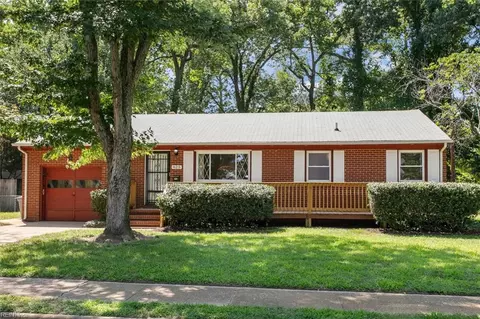 625 Page Dr, Hampton, VA 23669